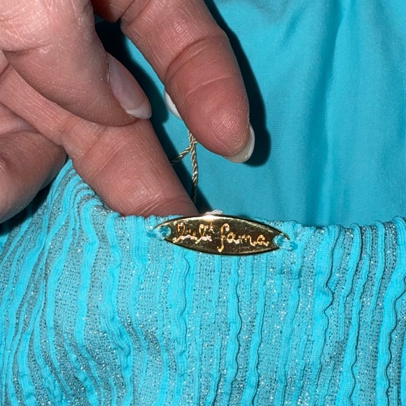 LULI FAMA 🩵 Textured Bandeau One Piece Swimsuit - Picture 8 of 9